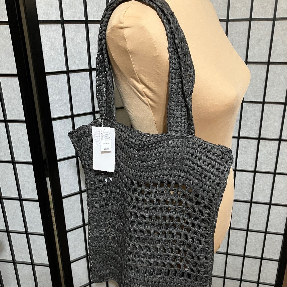 OLD NAVY MESH SHOULDER TOTE, NEW WITH TAG